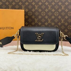 Louis Vuitton Lockme Tender Black Detailed Description